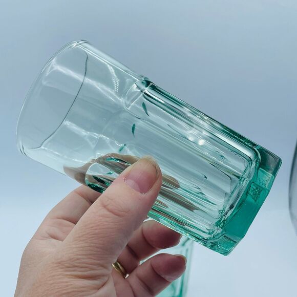 PAir of Green Glass LIBBEY 4.6" Heptagon Base Juice Glasses - Picture 3 of 8